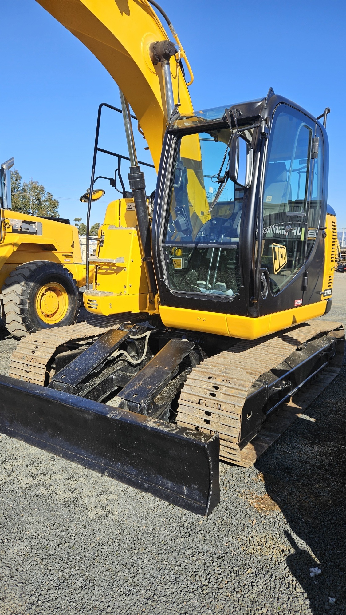 2018 JCB JZ140D-LC excavator Excavator for sale